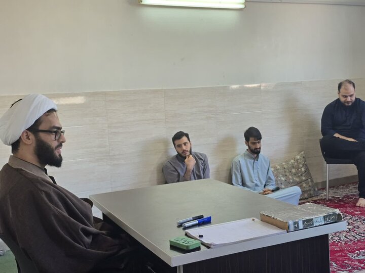 برگزاری جلسات «مشاوره» برای طلاب در مدرسه علمیه «روحیه» بابل