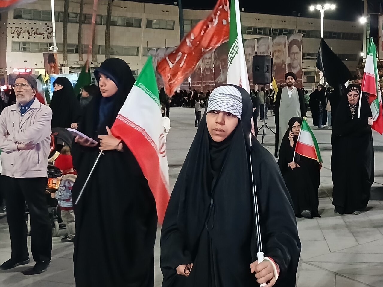 اجتماع مردمی عرصه میدان شهدا مشهد