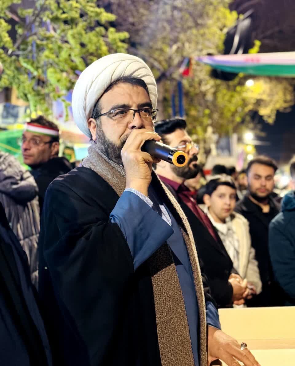 امروز مبارزه با آمریکا خط مشترک همه امت اسلامی و ملت‌های آزاده است