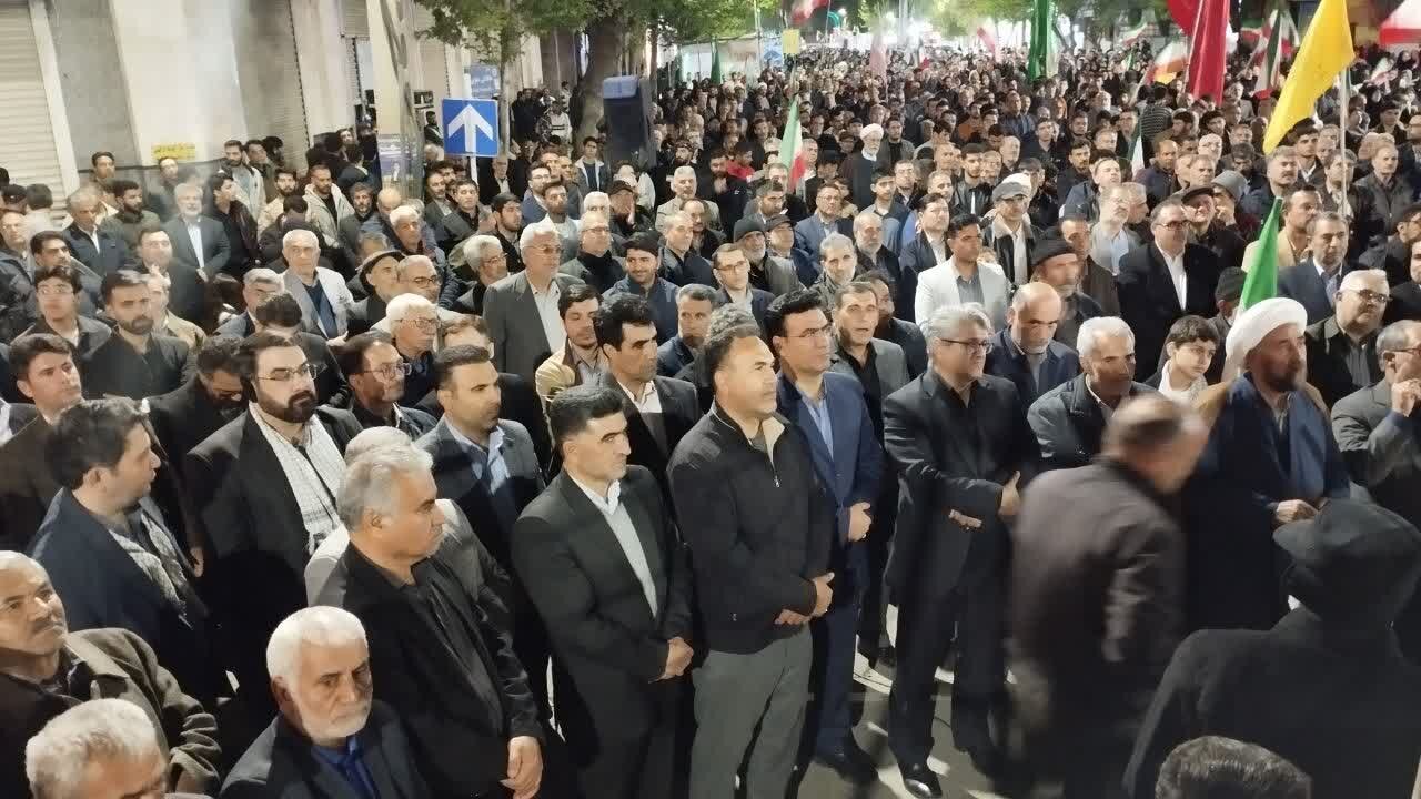 فیلم| پنجاه و هفتمین شب بیعت مردم شهرستان میاندوآب با رهبری
