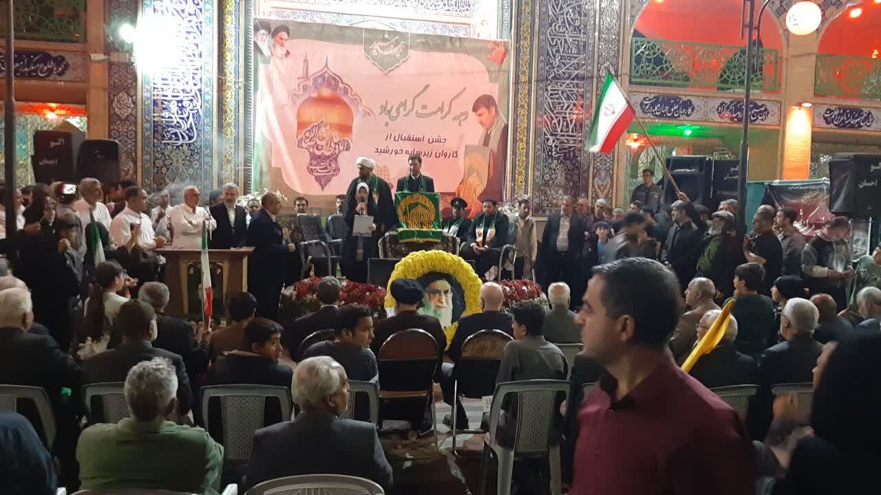فیلم | حضور کاروان زیر سایه خورشید در بادرود چهارمین شهر زیارتی کشور و نطنز