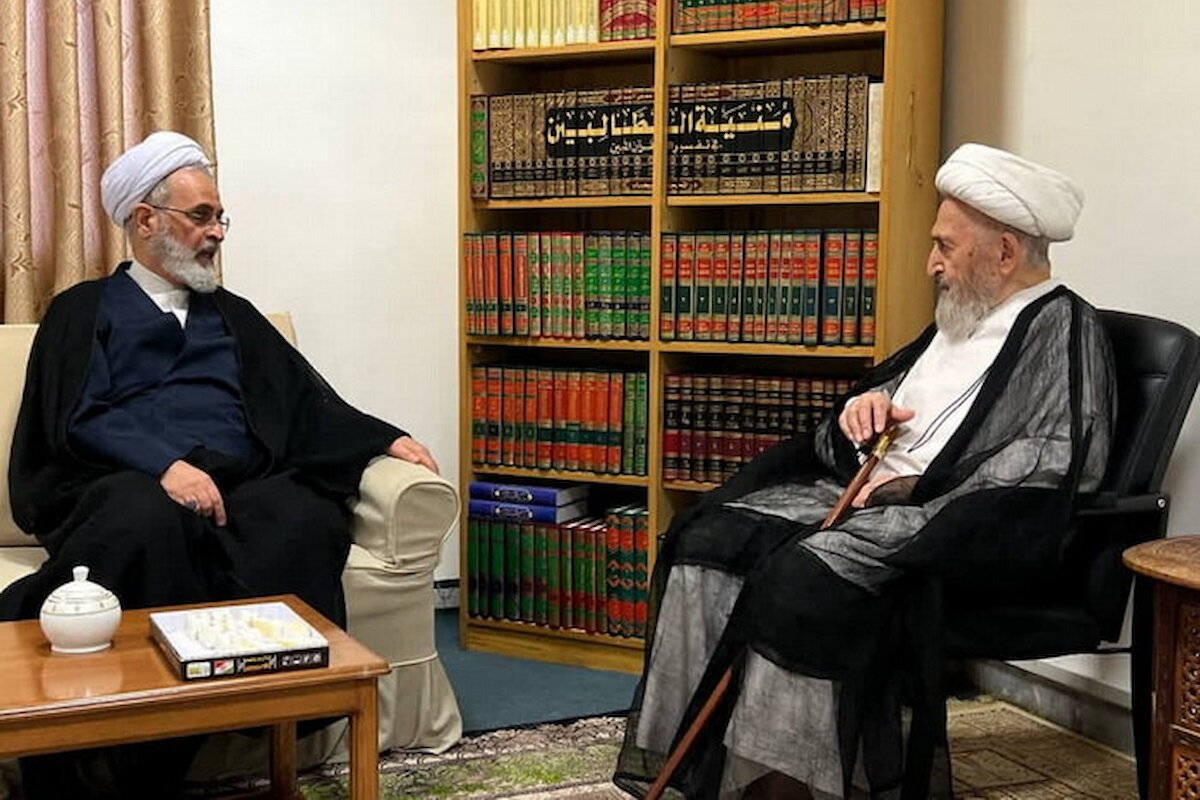 آیت اللہ اعرافی کی آیت‌ اللہ العظمیٰ سبحانی سے ملاقات، حوزاتِ علمیہ کی صورتحال پر تبادلۂ خیال
