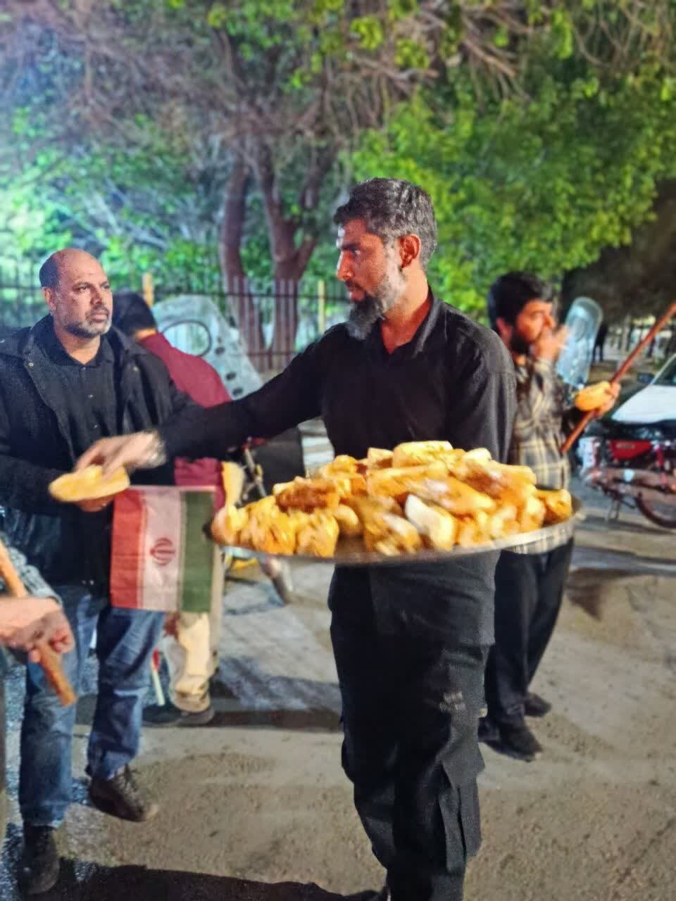 برپایی موکبهای طلاب پاکستانی در نقاط مختلف قم مقدسه