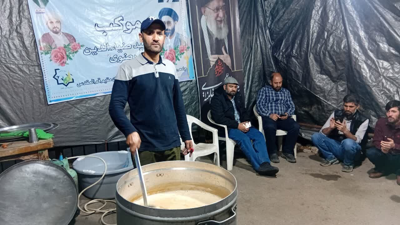 ایران اور ایرانی قوم کے ساتھ اظہارِ یکجہتی؛ پاکستانی طلاب کا قم المقدسہ کے مختلف مقامات پر موکب کا اہتمام