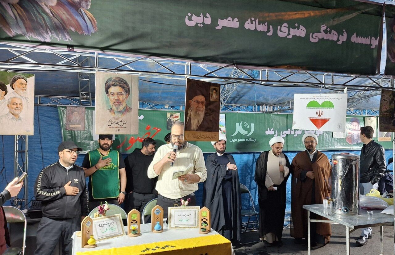 تصاویر / اقامه نماز در موکب های اجتماعات شبانه البرز