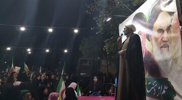 پاسداری از آرمان‌های انقلاب اسلامی با تکلیف‌مداری و ولایت‌محوری محقق می‌شود