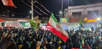 تصاویر/ حضور حماسی مردم تنکابن در میدان امام خمینی (ره)