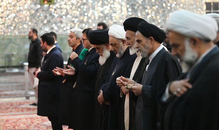 تصاویر/ مراسم چهلمین روز شهادت علیرضا بیات در حرم حضرت عبدالعظیم(ع)