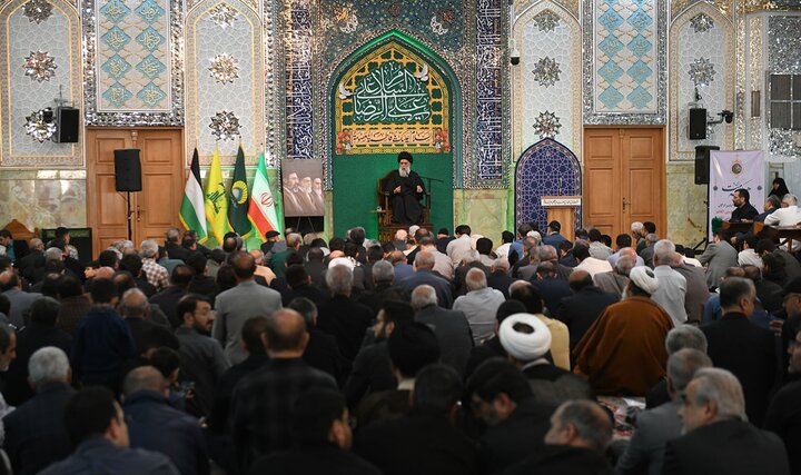 تصاویر/ مراسم چهلمین روز شهادت علیرضا بیات در حرم حضرت عبدالعظیم(ع)