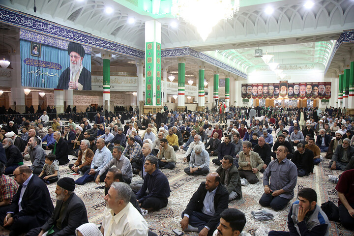 تصاویر/ مراسم گرامیداشت دریابان شهید تنگسیری در حرم مطهر حضرت فاطمه معصومه سلام الله علیها