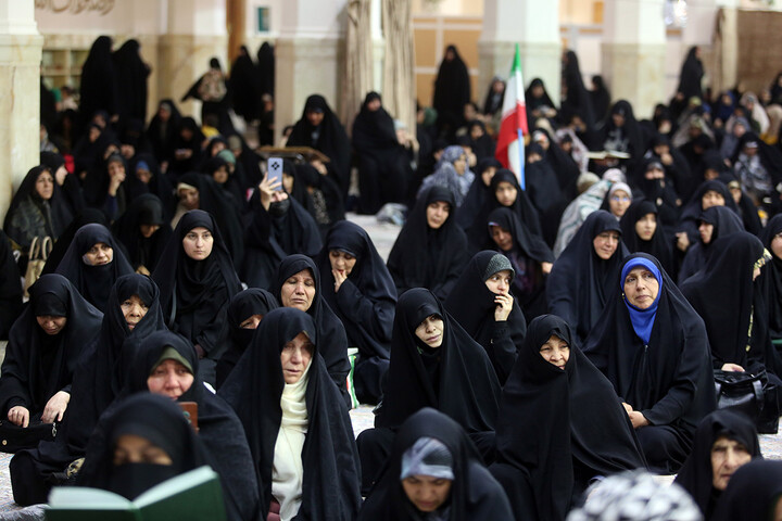 تصاویر/ مراسم گرامیداشت دریابان شهید تنگسیری در حرم مطهر حضرت فاطمه معصومه سلام الله علیها