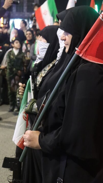 فیلم و تصاویر/ قدرت نمایی گردان کوثر سپاه ناحیه آمل در رژه باشکوه هفتم اردیبهشت