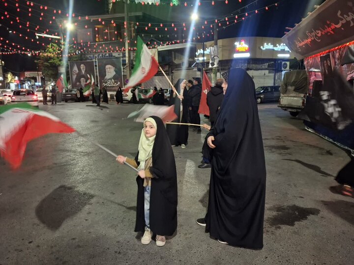 تصاویر/ پرچم گردانی مردم محله ابن سینای امیرکلا در هفتم اردیبهشت