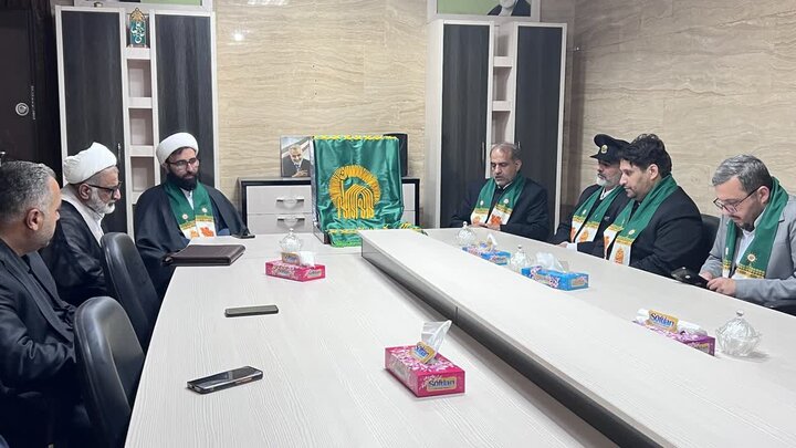 تصاویر/ حضور خدام رضوی در دفتر امام جمعه کنگان