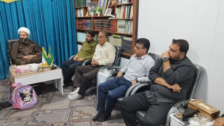 تصاویر/ دیدار رییس اداره کار با امام جمعه دیلم