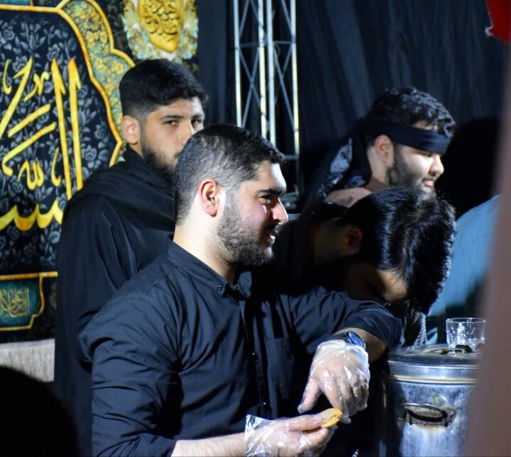 خدمت رسانی طلاب و اساتید خاتم الانبیاء (ص) بابل، در موکب «قائد شهید»