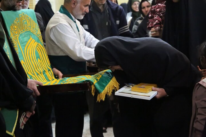 تصاویر / آیین استقبال از از پرچم مقدس حرم مطهر امام رضا علیه السلام در اسدآباد