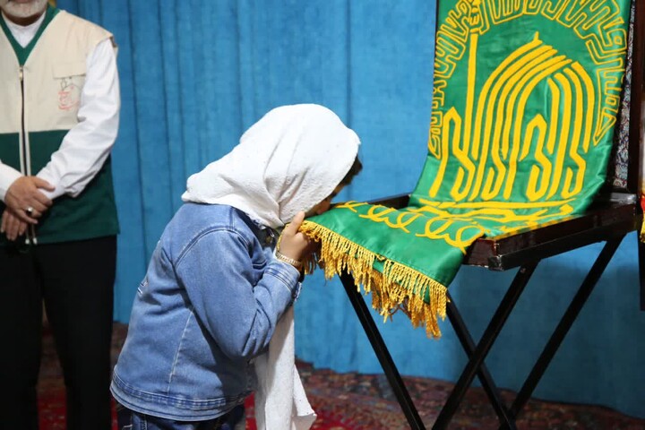 تصاویر / آیین استقبال از از پرچم مقدس حرم مطهر امام رضا علیه السلام در اسدآباد