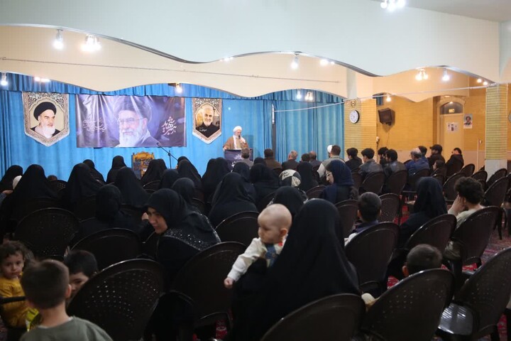 تصاویر / آیین استقبال از از پرچم مقدس حرم مطهر امام رضا علیه السلام در اسدآباد