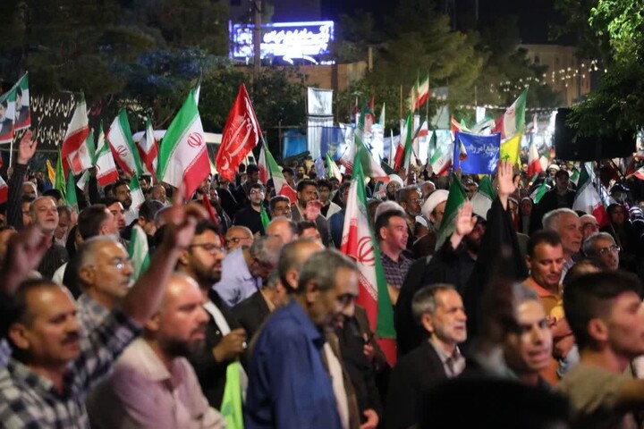 تصاویر/ پنجاه و هشتمین اجتماعات مردمی «شب‌های اقتدار» در سمنان