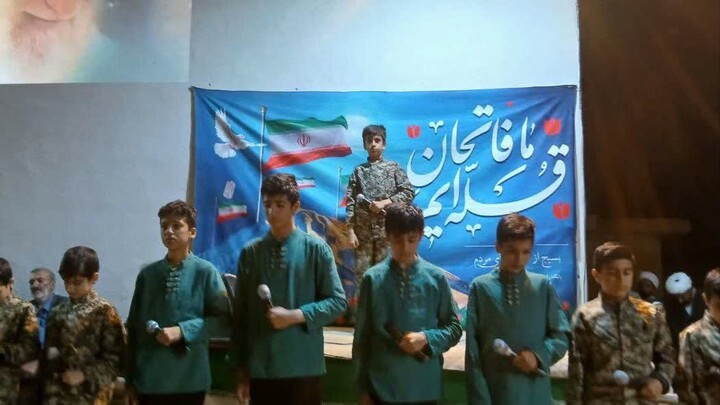 تصاویر/ «شب‌های اقتدار» شهر کلاته‌خیج در لبیک مردمی به ندای رهبر انقلاب