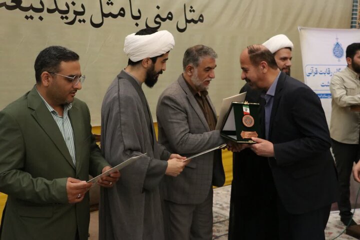 تصاویر/ تجلیل از برگزیدگان رقابت‌های قرآنی «آلاء» شهرستان رشت در جوار آستان مقدس حضرت فاطمه اخری (س)