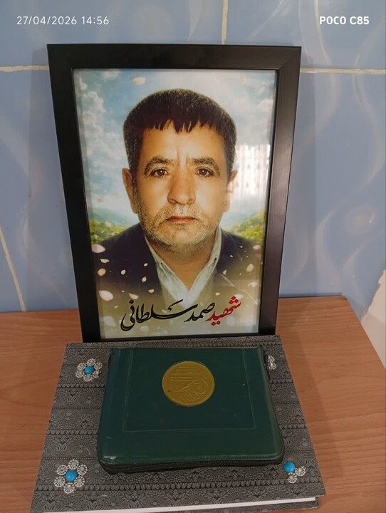 تصاویر / تجلیل امام رزن از شهدای جنگ رمضان شهرستان