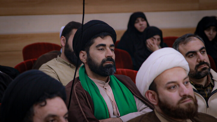 تصاویر/ نشست تحلیلی‌ـ‌تبیینی حجت‌الاسلام والمسلمین مهدی طائب ویژه مبلغین