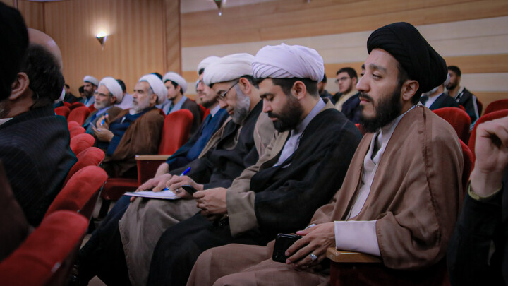 تصاویر/ نشست تحلیلی‌ـ‌تبیینی حجت‌الاسلام والمسلمین مهدی طائب ویژه مبلغین