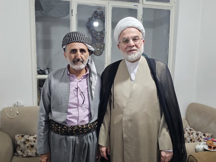 تصاویر/ دیدار نماینده ولی فقیه در کردستان با روحانیون سنندج