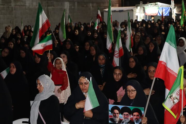 تصاویر/ اجتماع خیابانی مردم بردخون با حضور خدام رضوی