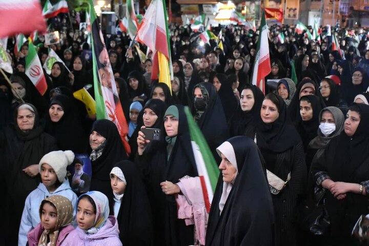 تصاویر/قروه میزبان بیرق و خدام حرم مطهر رضوی
