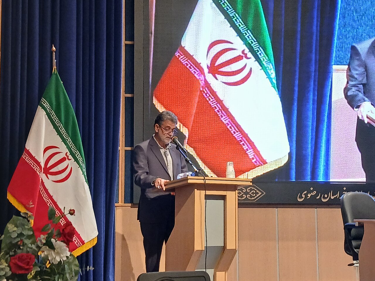 نقش امام رضا(ع) در ساخت هویت سیاسی ایران بازخوانی شد