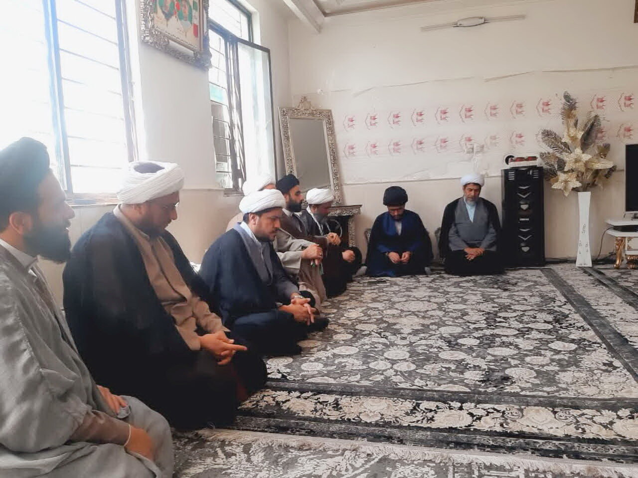 دیدار مدیر حوزه  علمیه کاشان با خانواده دانش‌آموز شهید آرمین زمانی