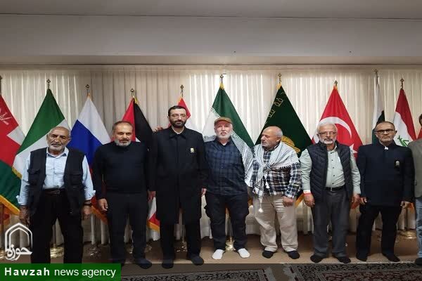 تجلی ارادت؛ زائران ترکیه‌ای در آستانه ولادت امام رضا (ع) میهمان حرم نور+عکس