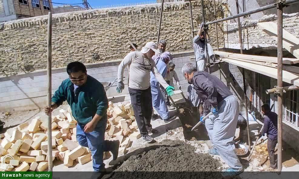 بازسازی امید در دل ویرانی؛ روایت جهاد بی‌وقفه طلاب و مهاجرین افغانستانی در قم