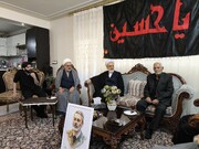 آیت اللہ اعرافی کی شہید لیفٹیننٹ جنرل سید عبدالرحیم موسوی کے اہل خانہ سے ملاقات