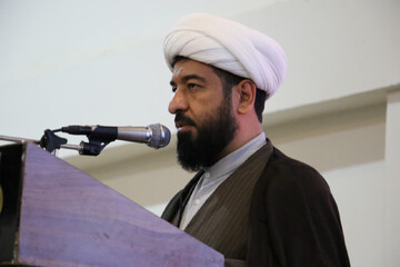 پنج صفت کلیدی در مکتب رضوی، ضامن تربیت نسل و عزت مؤمن است