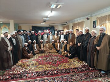 فیلم | نشست طلاب جهادی و موکب‌داران حوزه‌های علمیه تبریز با نماینده آیت‌الله العظمی سیستانی