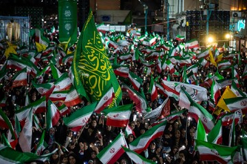 فیلم| اجتماع جان فدایان و بسیجیان بافق