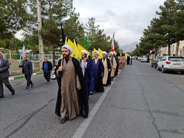 تصاویر/راهپیمایی مردم ولایتمدار محلات به مناسبت دهه کرامت
