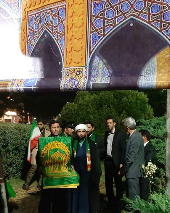 تصاویر:پنجاه ونهمین تجمع شبانه مردم قمضربا حضورکاروان زیرسایه خورشید