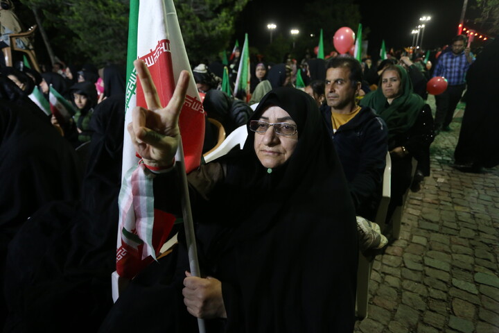 تصاویر / پنجاه‌ ونهمین شب حماسه حضور اصفهانی‌ها و جشن میلاد امام رضا(ع)