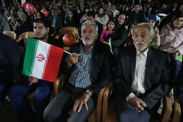 تصاویر / پنجاه‌ ونهمین شب حماسه حضور اصفهانی‌ها و جشن میلاد امام رضا(ع)