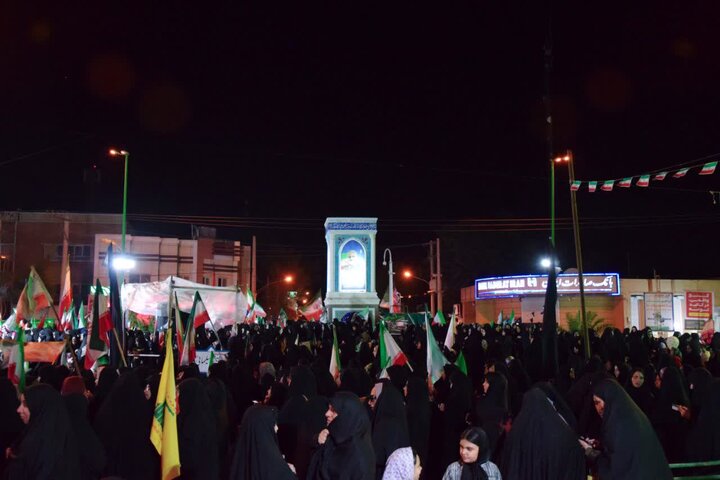 تصاویر:پثجاه و نهمین اجتماع شبانه مردم آران وبیدگل در دفاع از وطن
