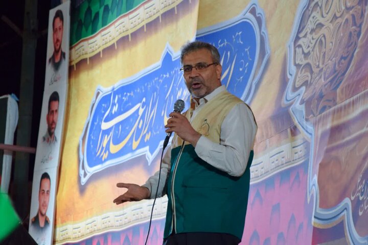 تصاویر:پثجاه و نهمین اجتماع شبانه مردم آران وبیدگل در دفاع از وطن