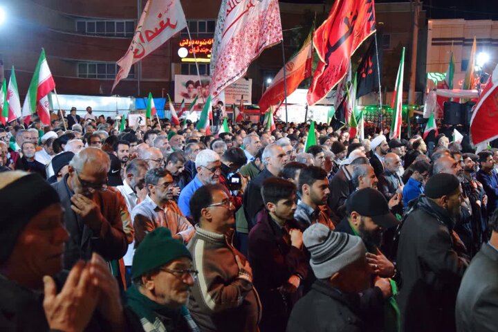 تصاویر:پثجاه و نهمین اجتماع شبانه مردم آران وبیدگل در دفاع از وطن