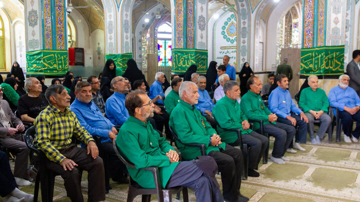 تصاویر:غباروبی حرم هلال بن علی به مناسبت میلاد با سعادت امام رضا