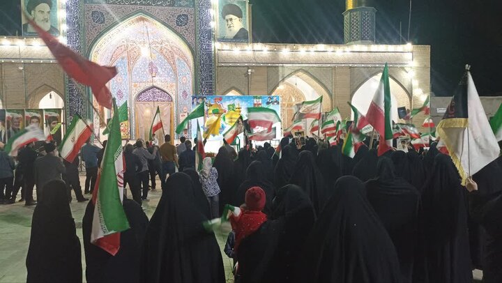 تصاویر:تجمع بزرگ امام رضایی به یتدرهبرشهیپ انقلاب  دربخش کویرات