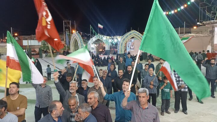تصاویر:تجمع بزرگ امام رضایی به یتدرهبرشهیپ انقلاب  دربخش کویرات